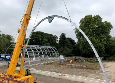 foto Hoogste punt glazen paleis bij 'Flora Botanischer Garten'