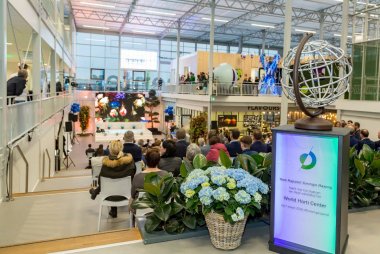 foto Koningin Máxima opende het World Horti Center